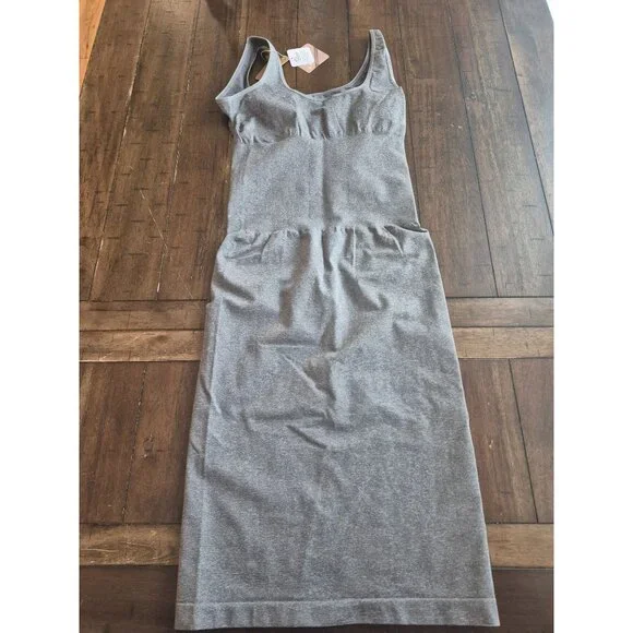 Shapellx Sleeveless Gray Midi Dress  Size M/L - Picture 3 of 5